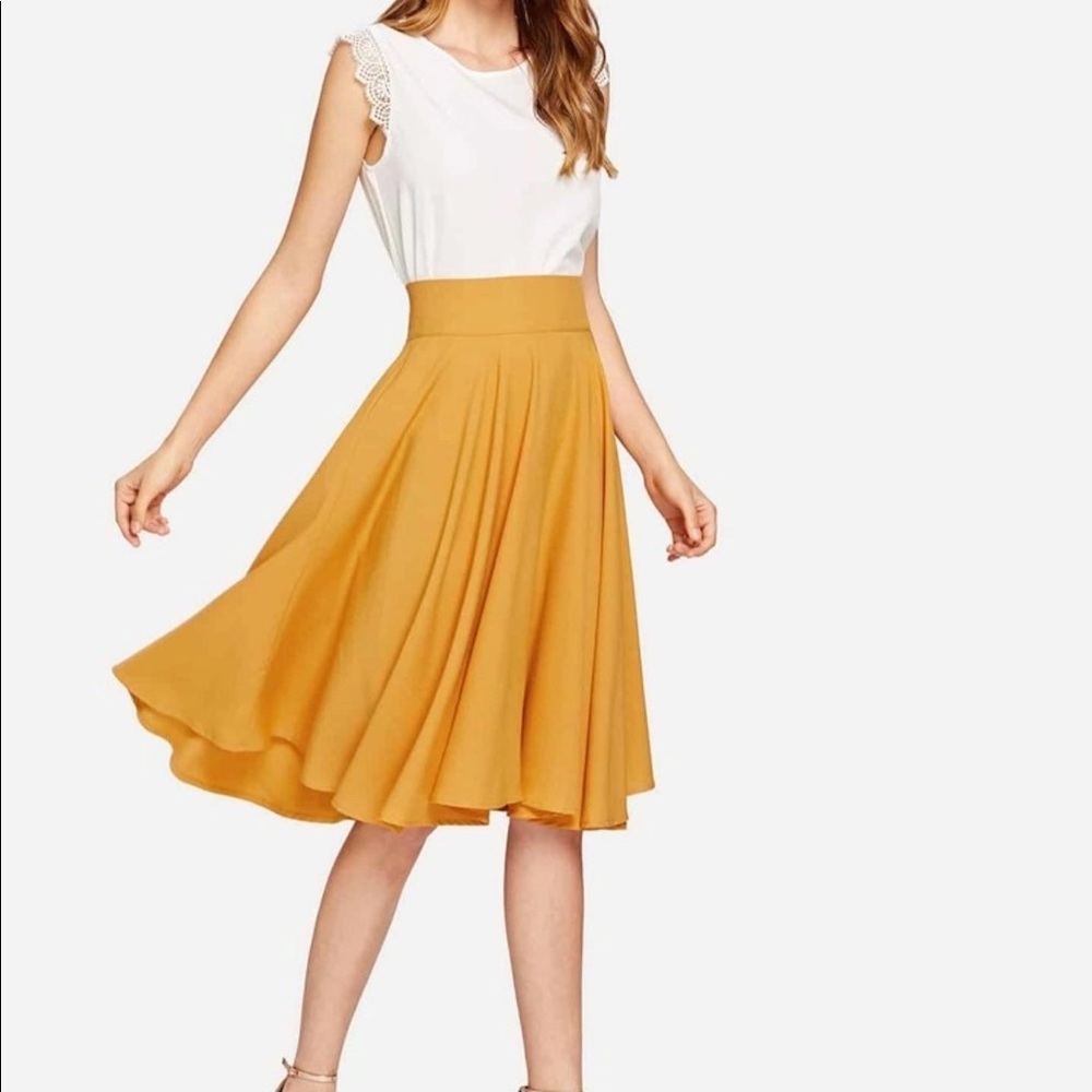 Mustard skirt